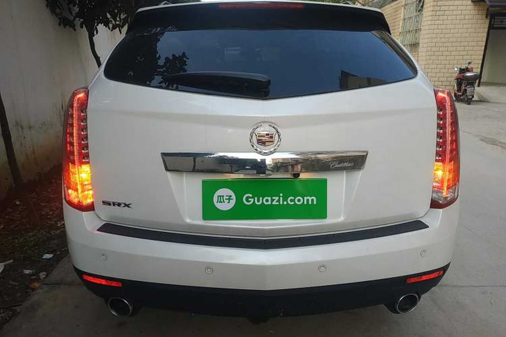 Used Cadillac SRX 2015 3.0L Comfort Version Rear