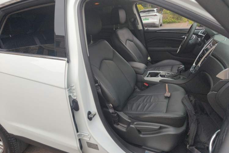 Used Cadillac SRX 2015 3.0L Comfort Version Right Front Seat