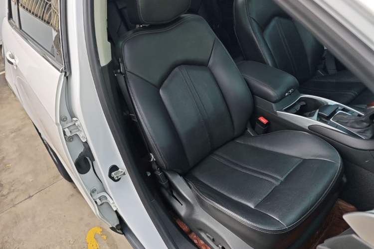 Used Cadillac SRX 2015 3.0L Elite Model Right Front Seat