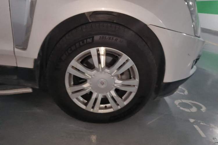 Used Cadillac SRX 2015 3.0L Comfort Version Right Front Wheel Hub