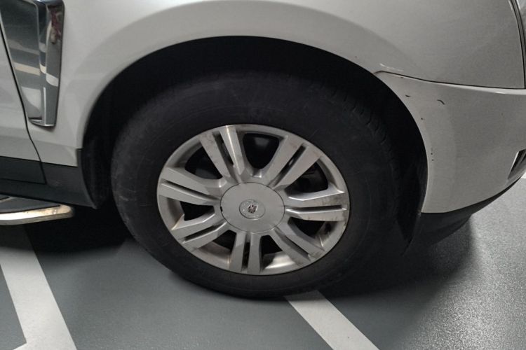 Used Cadillac SRX 2015 3.0L Elite Model Right Front Wheel Hub