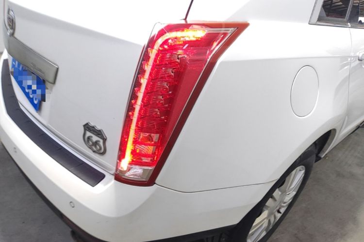 Used Cadillac SRX 2015 3.0L Elite Model Right Rear Taillight