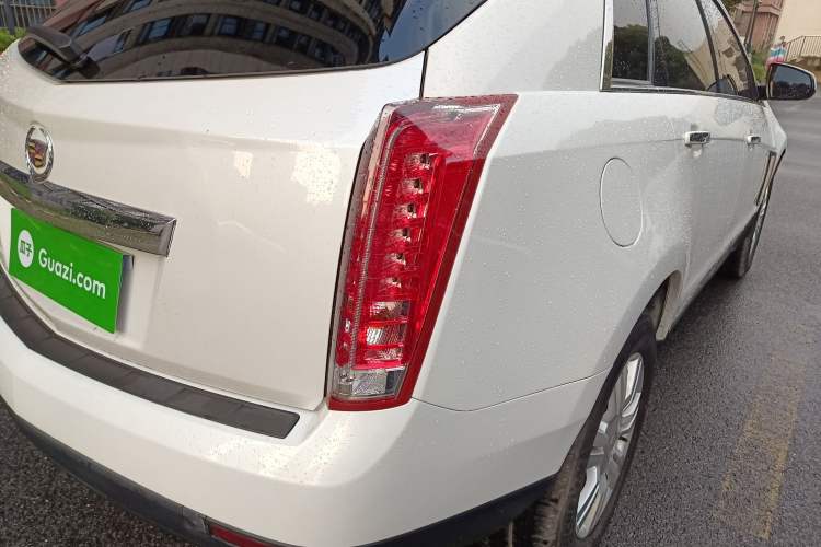 Used Cadillac SRX 2015 3.0L Comfort Version Right Rear Taillight