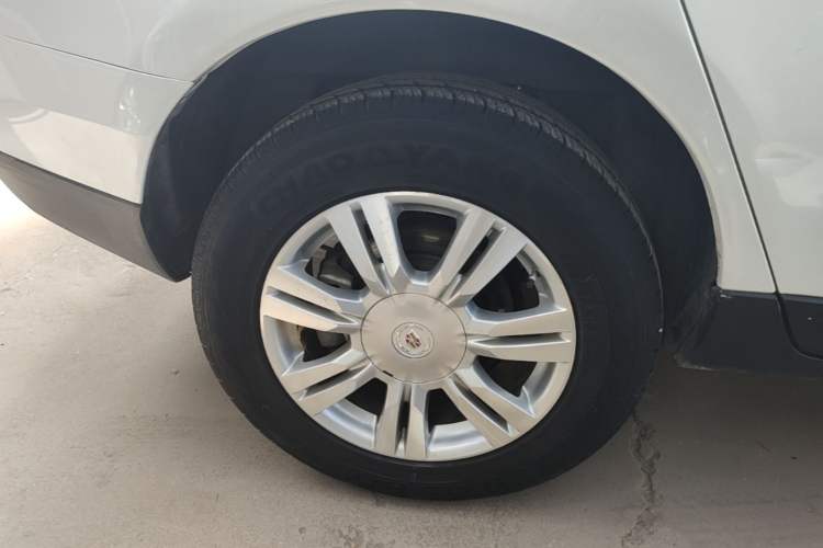 Used Cadillac SRX 2015 3.0L Comfort Version Right Rear Wheel Hub