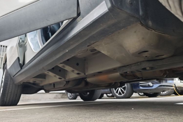 Used Cadillac SRX 2015 3.0L Elite Model Right Side Sill