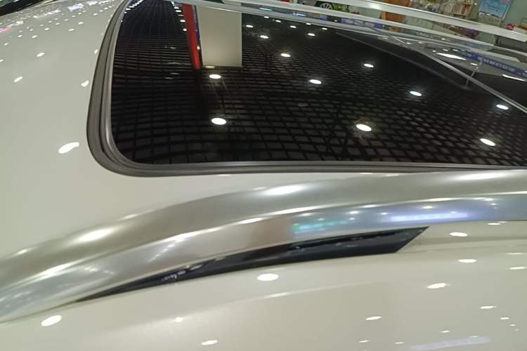 Used Cadillac SRX 2015 3.0L Elite Model Roof