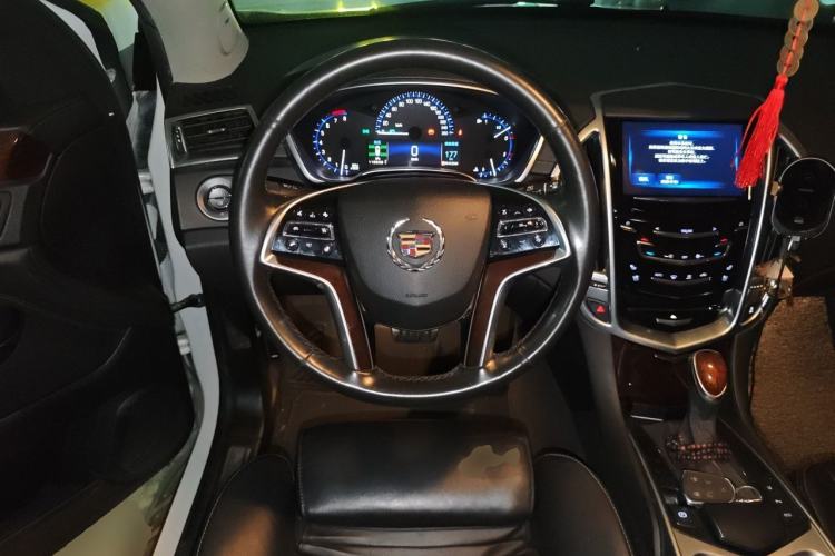 Used Cadillac SRX 2015 3.6L Flagship Edition Steering Wheel