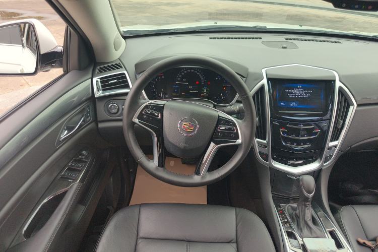 Used Cadillac SRX 2015 3.0L Comfort Version Steering Wheel