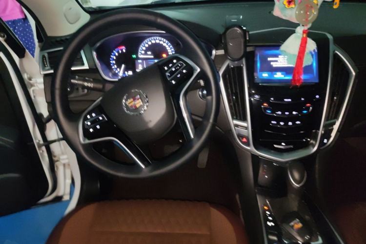 Used Cadillac SRX 2015 3.0L Comfort Version Steering Wheel