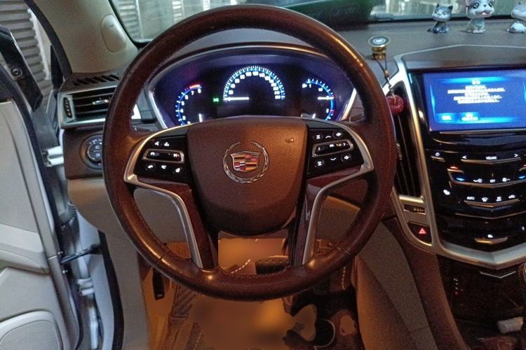 Used Cadillac SRX 2015 3.0L Elite Model Steering Wheel
