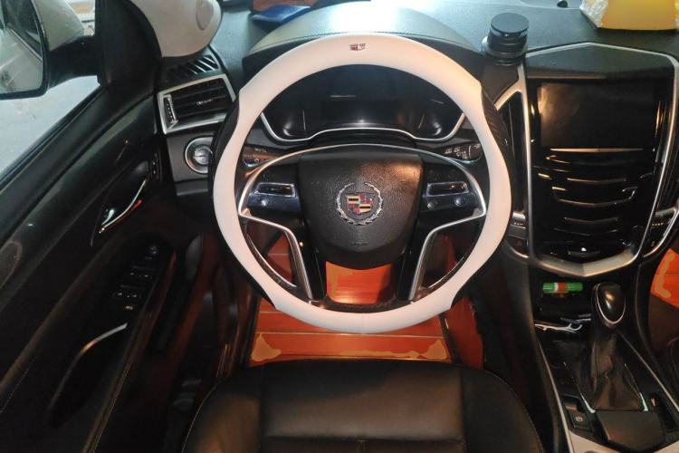 Used Cadillac SRX 2015 3.0L Comfort Version Steering Wheel