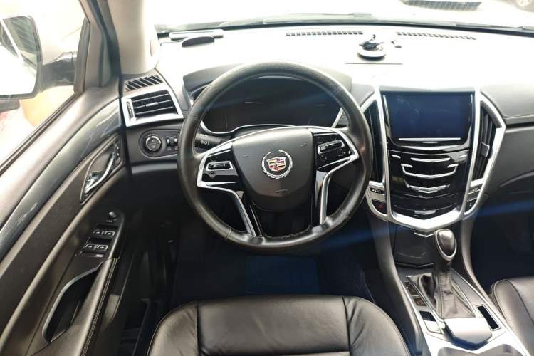 Used Cadillac SRX 2015 3.0L Comfort Version Steering Wheel