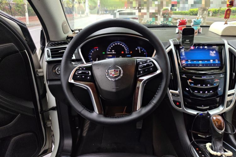 Used Cadillac SRX 2015 3.0L Elite Model Steering Wheel