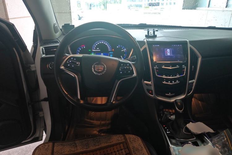 Used Cadillac SRX 2015 3.0L Comfort Version Steering Wheel