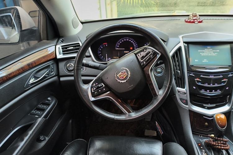 Used Cadillac SRX 2015 3.0L Elite Model Steering Wheel