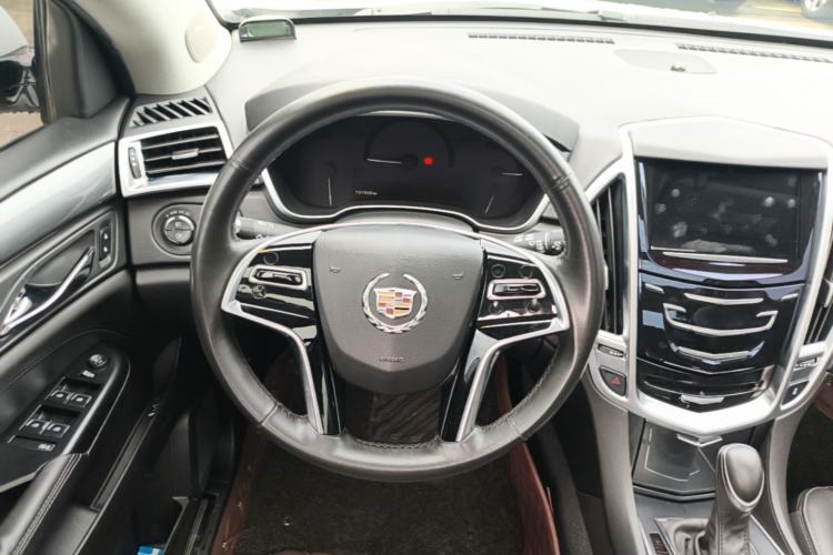 Used Cadillac SRX 2015 3.0L Comfort Version Steering Wheel