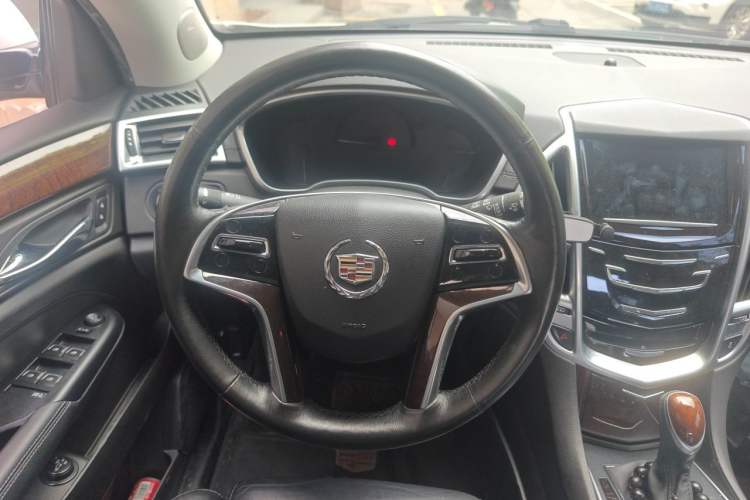 Used Cadillac SRX 2015 3.0L Elite Model Steering Wheel