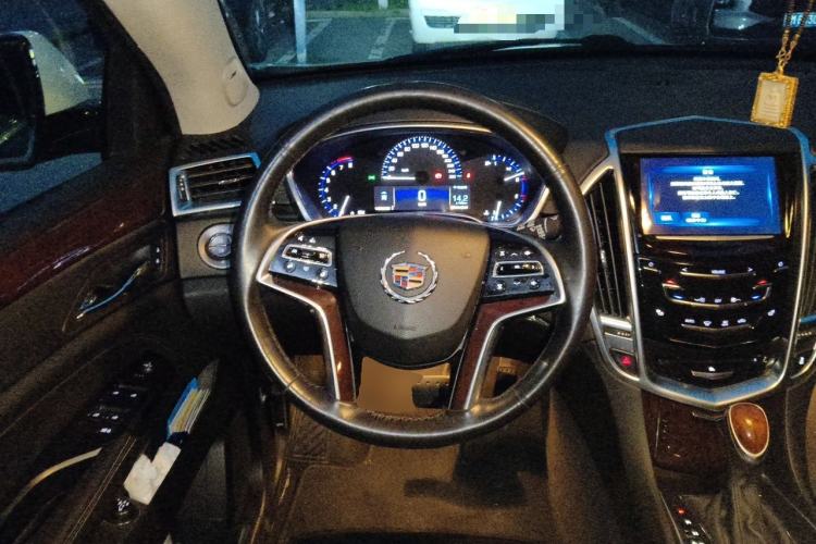 Used Cadillac SRX 2015 3.0L Elite Model Steering Wheel