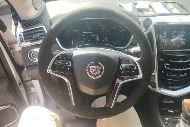 Used Cadillac SRX 2015 3.0L Elite Model Steering Wheel