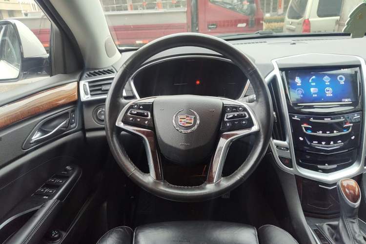 Used Cadillac SRX 2015 3.0L Elite Model Steering Wheel