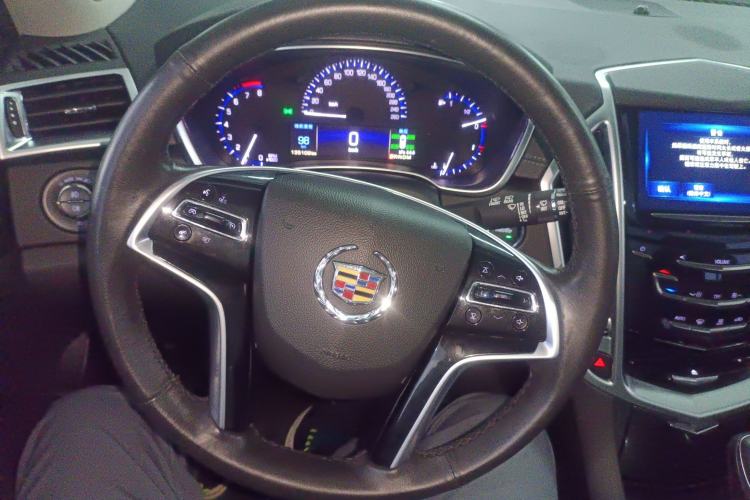 Used Cadillac SRX 2015 3.0L Comfort Version Steering Wheel
