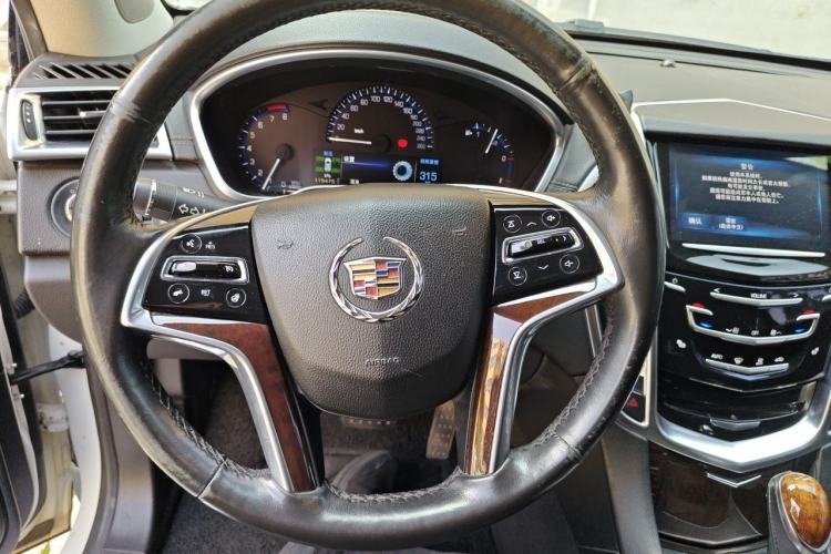 Used Cadillac SRX 2015 3.0L Elite Model Steering Wheel
