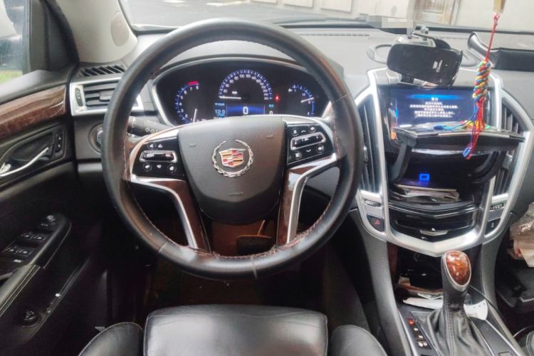 Used Cadillac SRX 2015 3.0L Elite Model Steering Wheel