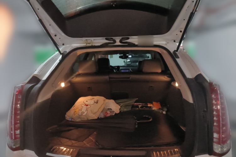 Used Cadillac SRX 2015 3.0L Comfort Version Trunk