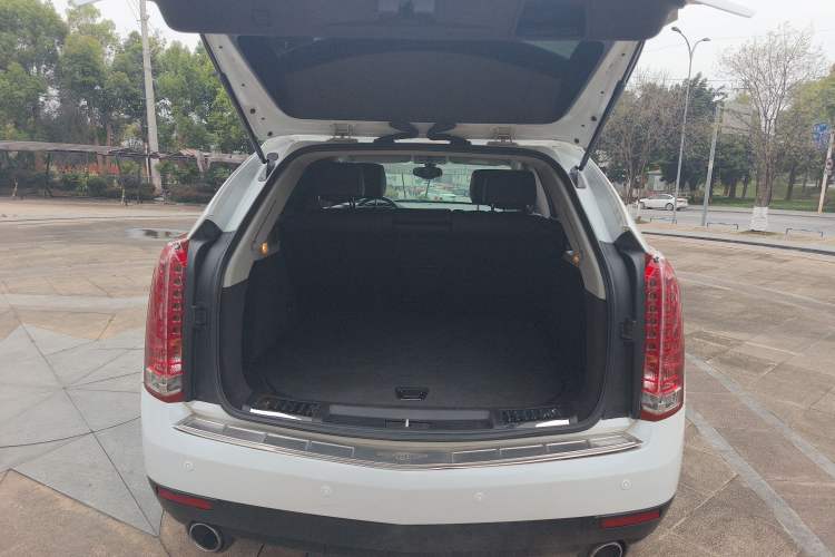 Used Cadillac SRX 2015 3.0L Comfort Version Trunk