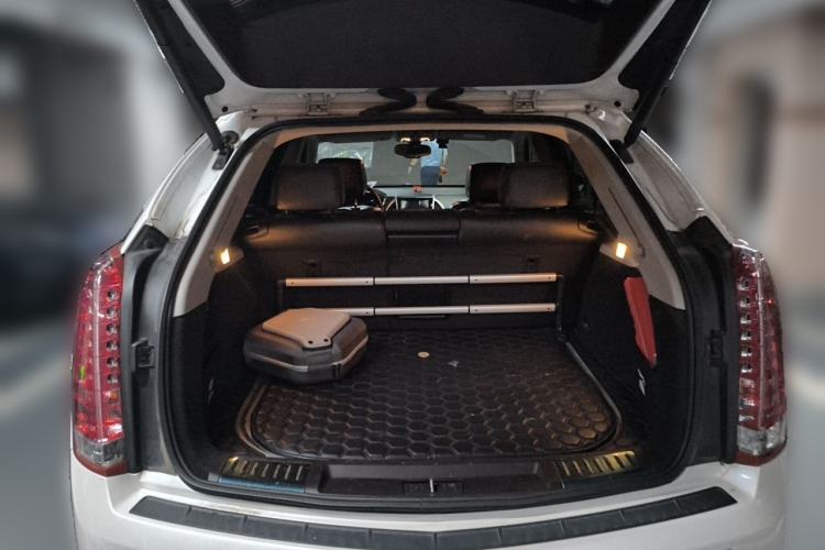 Used Cadillac SRX 2015 3.0L Elite Model Trunk