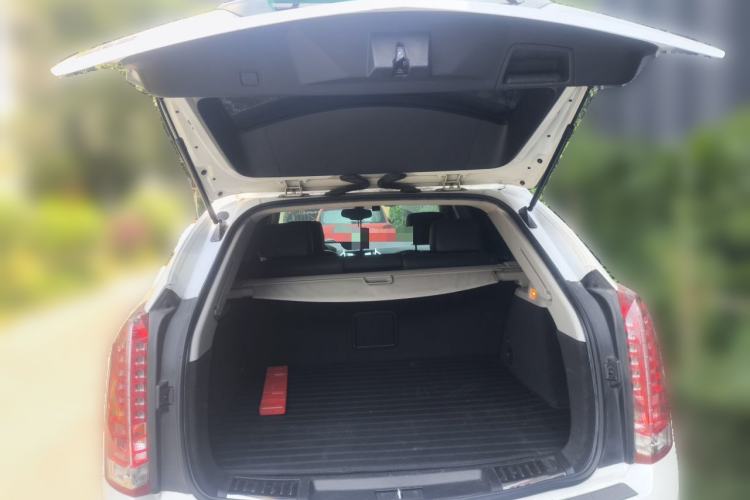 Used Cadillac SRX 2015 3.0L Comfort Version Trunk