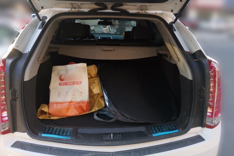 Used Cadillac SRX 2015 3.0L Comfort Version Trunk