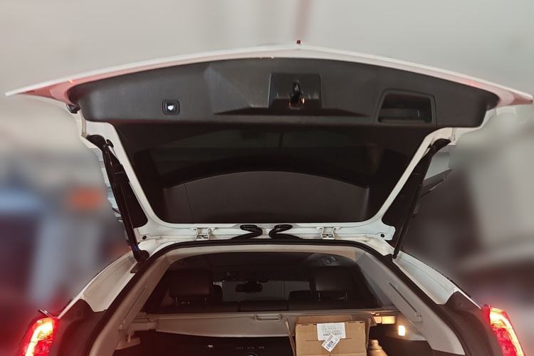 Used Cadillac SRX 2015 3.0L Flagship Model Trunk