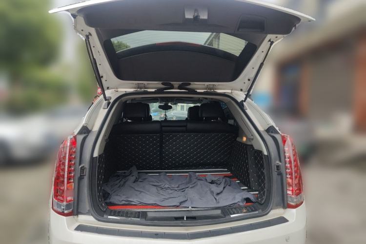 Used Cadillac SRX 2015 3.0L Comfort Version Trunk