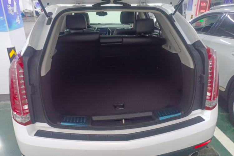 Used Cadillac SRX 2015 3.0L Comfort Version Trunk