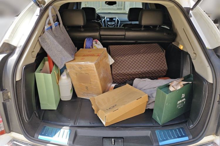 Used Cadillac SRX 2015 3.0L Elite Model Trunk