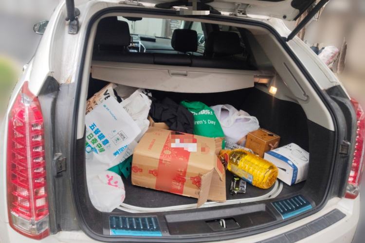 Used Cadillac SRX 2015 3.0L Elite Model Trunk