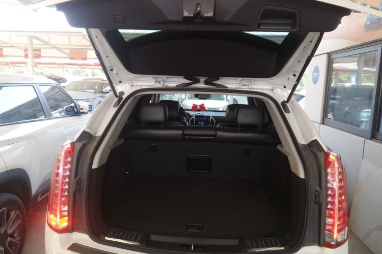Used Cadillac SRX 2015 3.0L Comfort Version Trunk