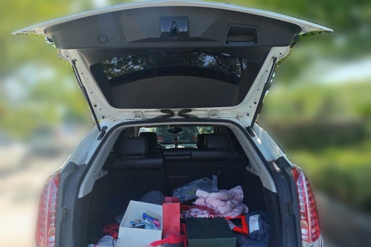 Used Cadillac SRX 2015 3.0L Comfort Version Trunk