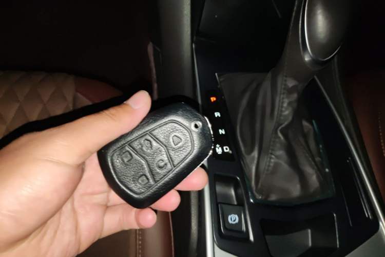 Used Cadillac SRX 2015 3.0L Comfort Version Vehicle Key