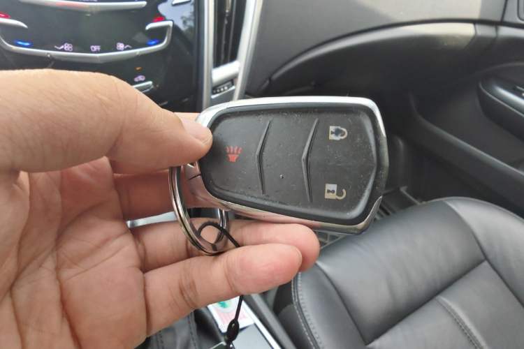 Used Cadillac SRX 2015 3.0L Comfort Version Vehicle Key