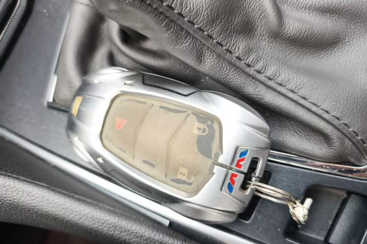 Used Cadillac SRX 2015 3.0L Comfort Version Vehicle Key
