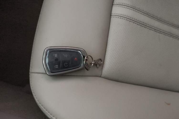 Used Cadillac SRX 2015 3.0L Elite Model Vehicle Key