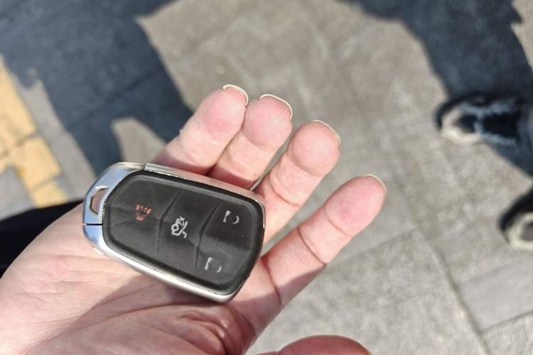 Used Cadillac SRX 2015 3.0L Elite Model Vehicle Key