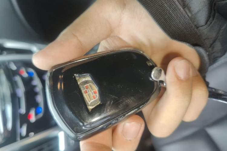 Used Cadillac SRX 2015 3.0L Comfort Version Vehicle Key