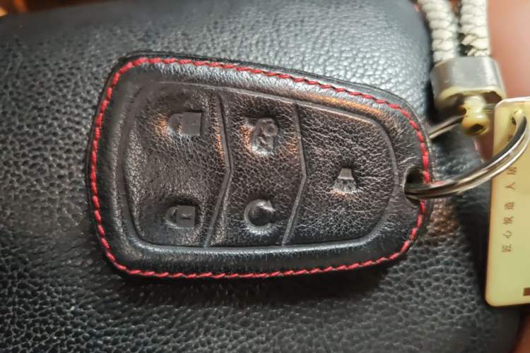 Used Cadillac SRX 2015 3.0L Elite Model Vehicle Key