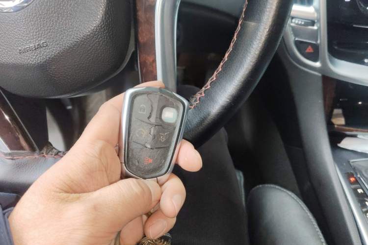 Used Cadillac SRX 2015 3.0L Elite Model Vehicle Key
