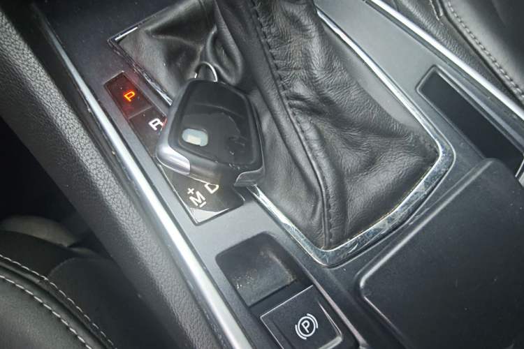 Used Cadillac SRX 2015 3.0L Comfort Version Vehicle Key