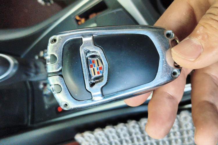 Used Cadillac SRX 2015 3.0L Comfort Version Vehicle Key
