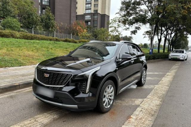 Used Cadillac XT4 2022 28T Two-Wheel-Drive Luxury Version